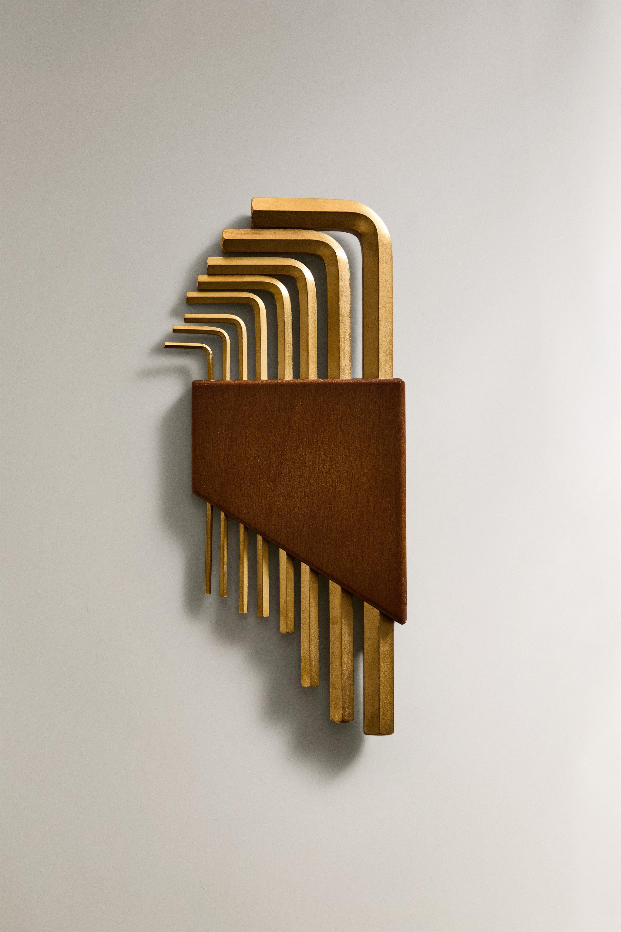 SET OF 8 STEEL ALLEN KEYS WITH WOODEN HOLDER